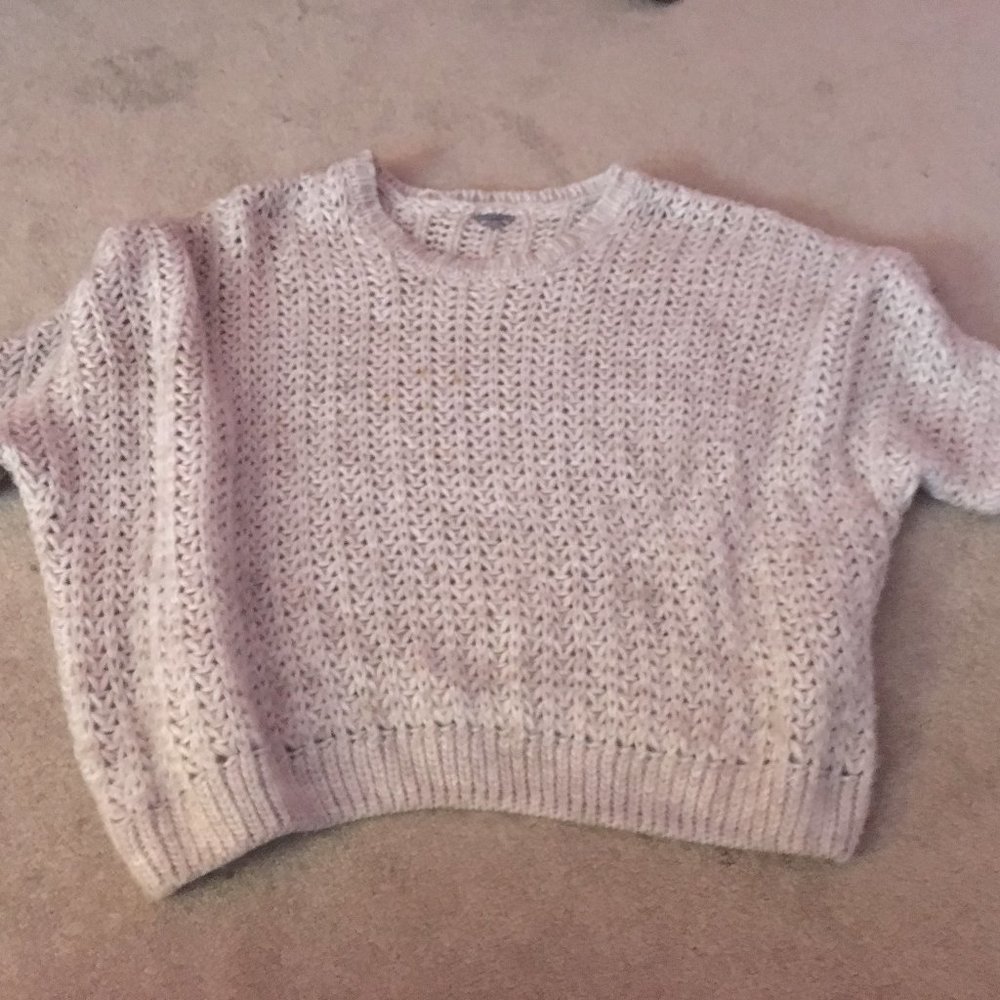 Cream Colored Knit Sweater Size M 5/$25!